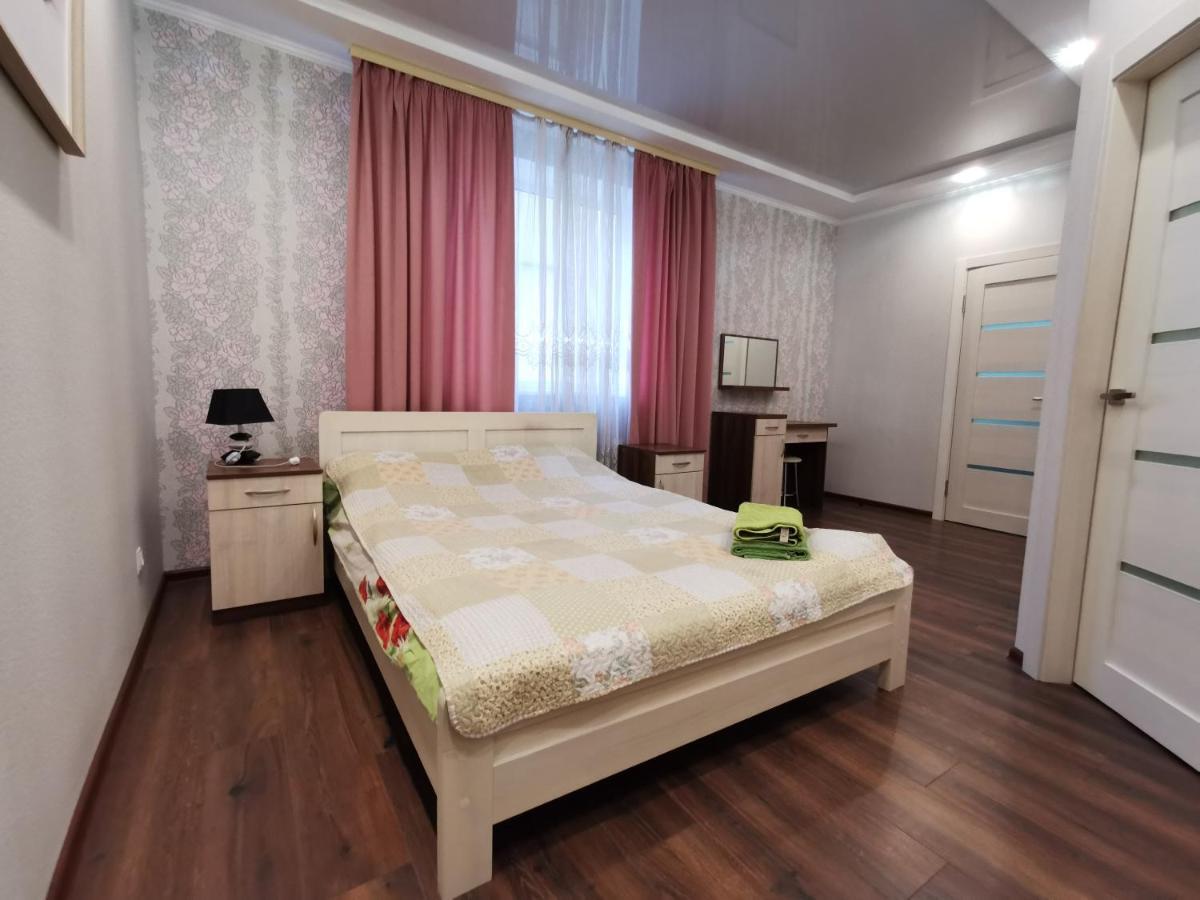 Chernigov City Apartments Na Peremohy Exterior foto