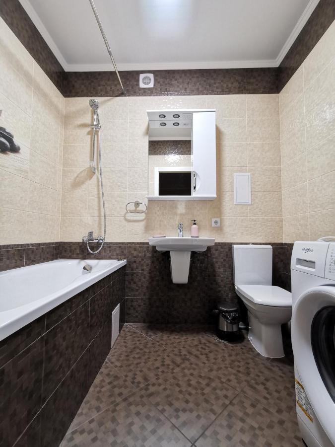 Chernigov City Apartments Na Peremohy Exterior foto